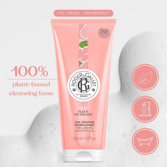 ROGER & GALLET creamy foam texture close-up showing gentle lather benefit