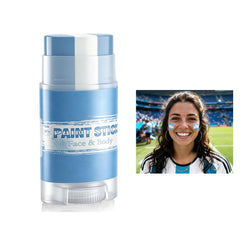Rosawee packaging beside Argentina flag showing patriotic look and presentation benefit