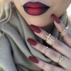 RTKHFZE nails worn in lifestyle setting for polished look