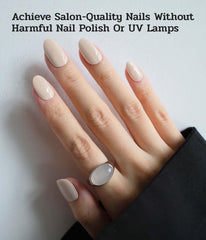 ruyeefam close-up of glossy nail strip texture highlighting smooth 3D finish benefit
