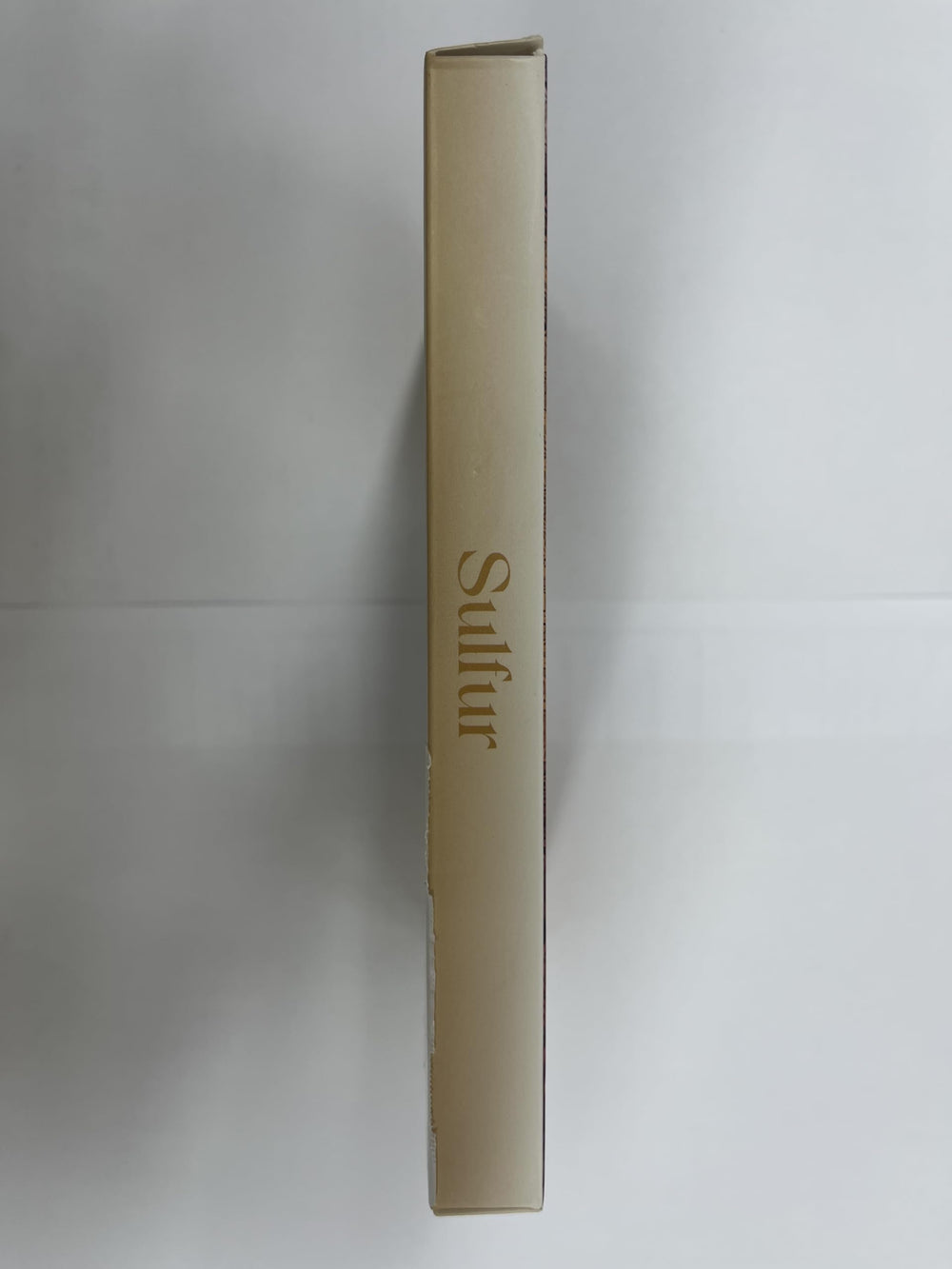 SAISZE bar held in hand showing compact 4 oz travel-friendly size