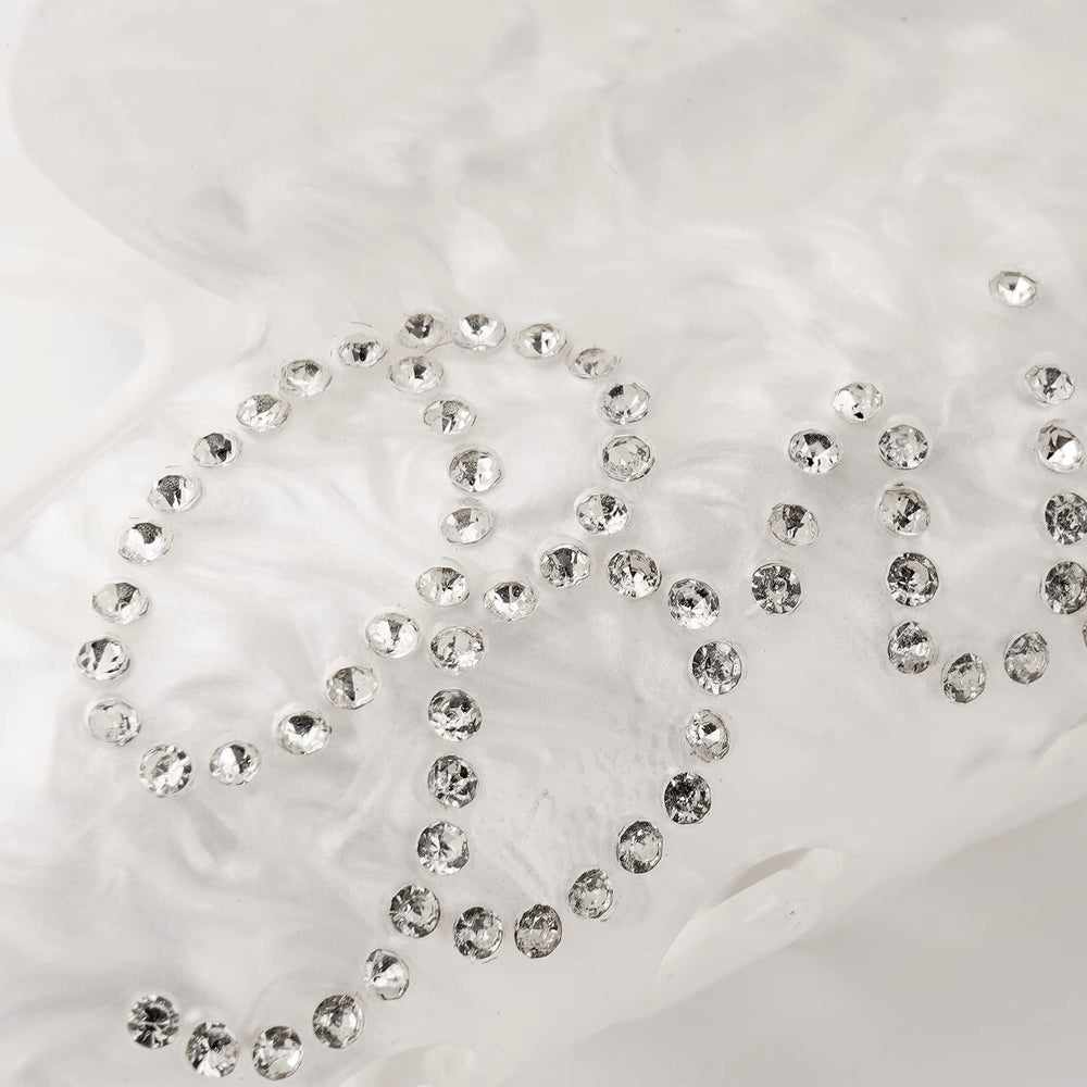 Saliyaa bride clip material texture detail revealing smooth Grade A acrylic