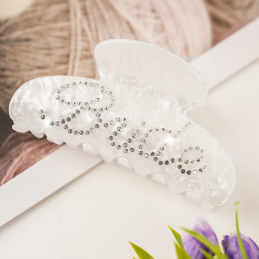 Saliyaa bride clip side profile demonstrating sturdy claw grip benefit