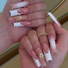 SEENEEY close-up floral accent highlighting delicate pattern and style