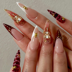 SEENEEY front packaging showing almond red nails and contents, quick salon look