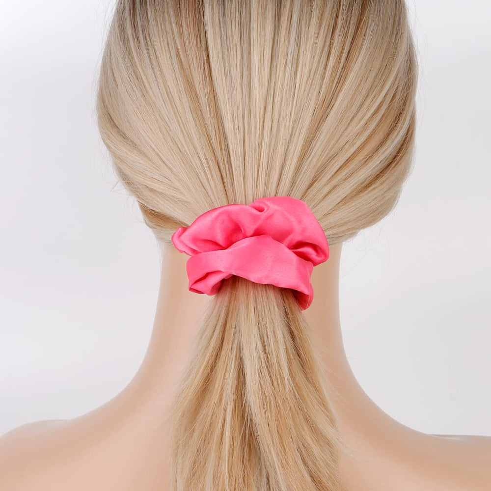 Semato hair tie holding a neat bun shows secure hold without creases or pulling
