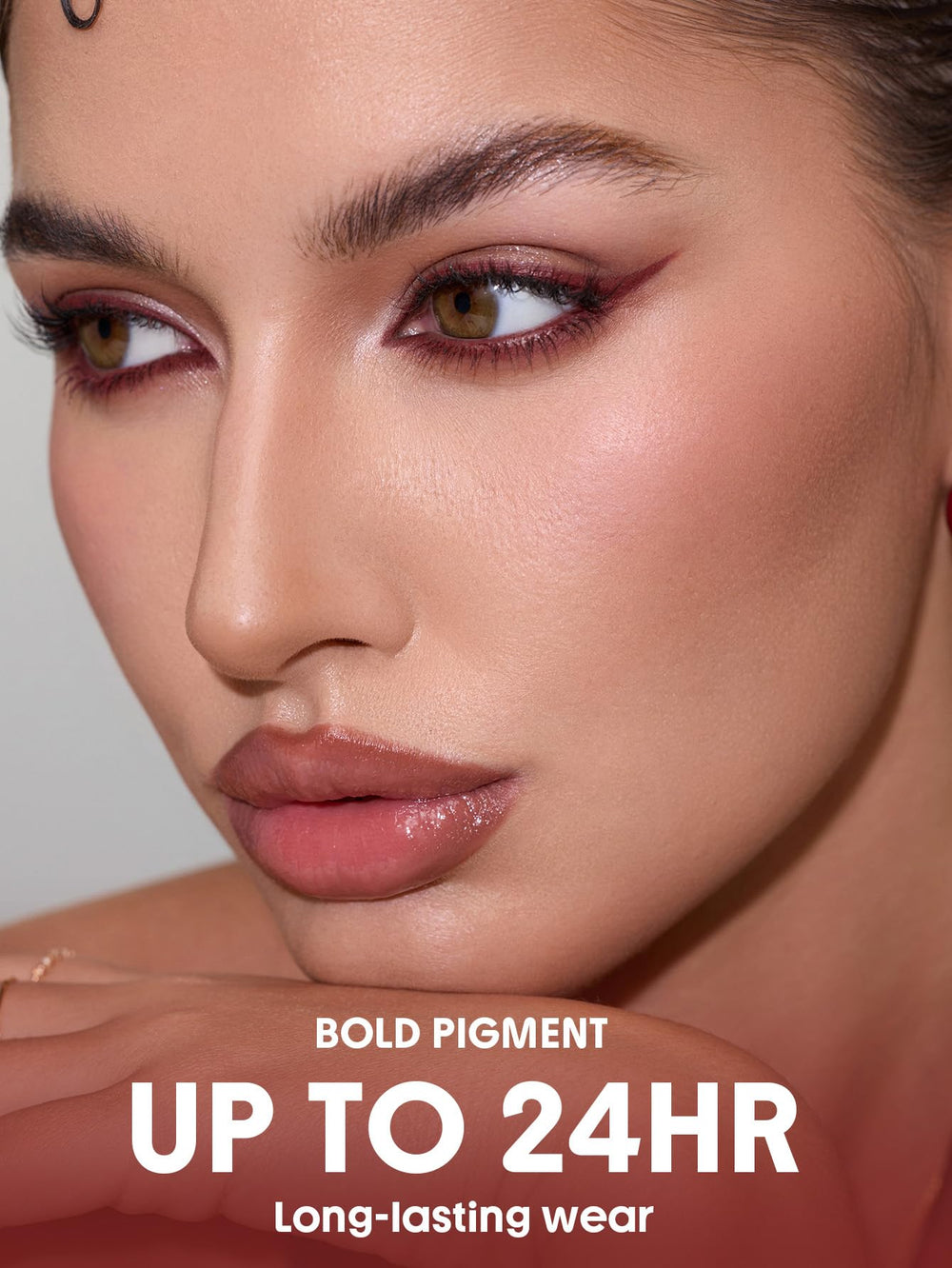 SHEGLAM texture stroke of burgundy color showing creamy payoff