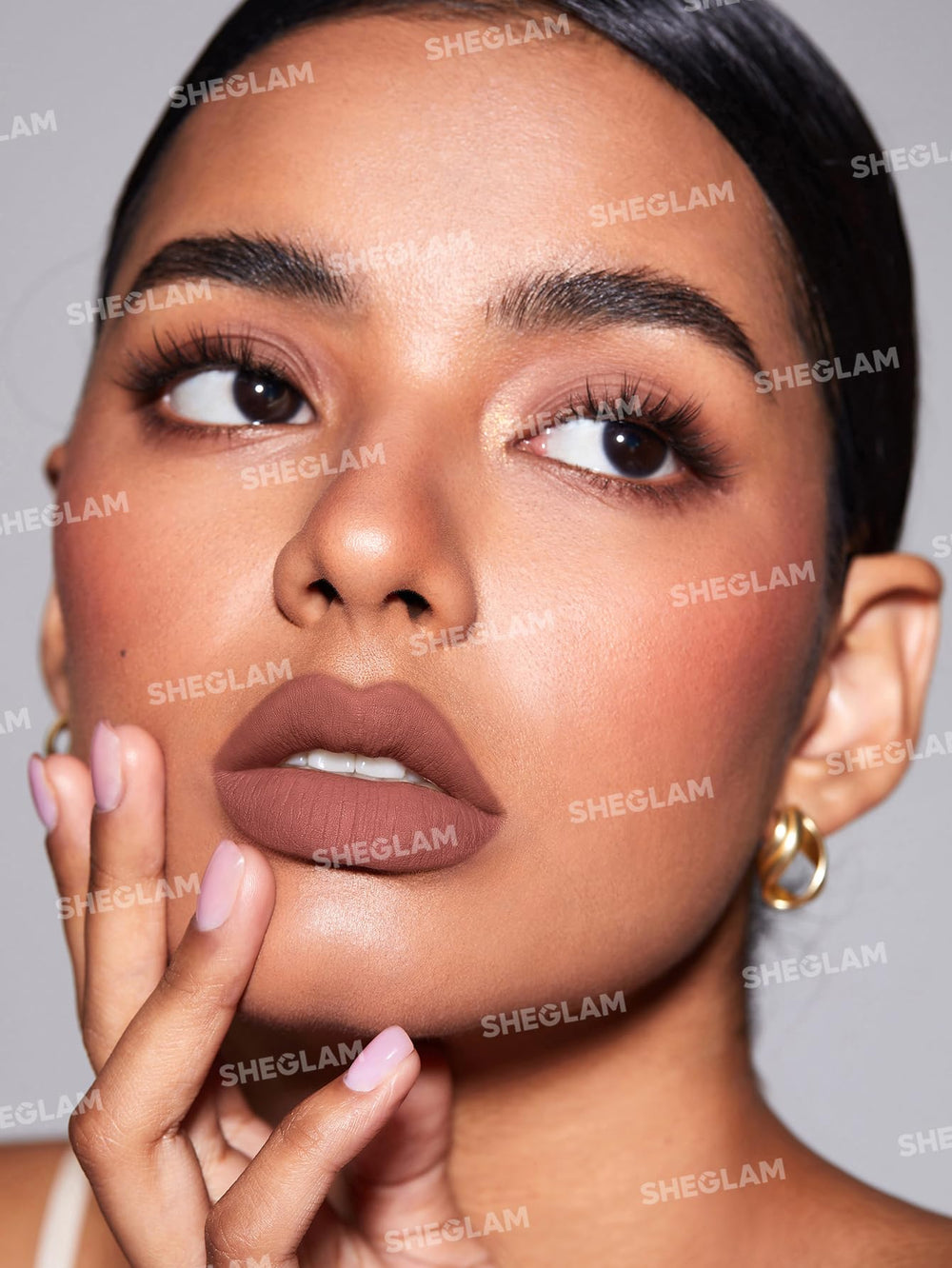 SHEGLAM lip liner built-in sharpener visible for quick touch-ups