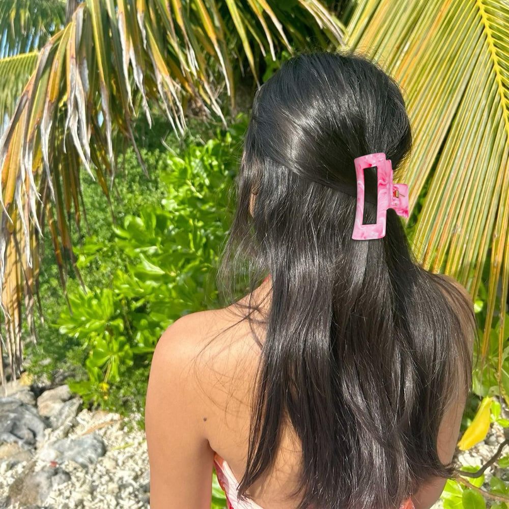 SHINLEA side profile of clip showing curved jaw and sturdy spring for strong grip