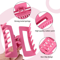 Sisiaipu clips in hand for size comparison and easy portability benefit