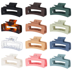Sisiaipu clips in a travel bag illustrating on-the-go styling and quick touch-ups