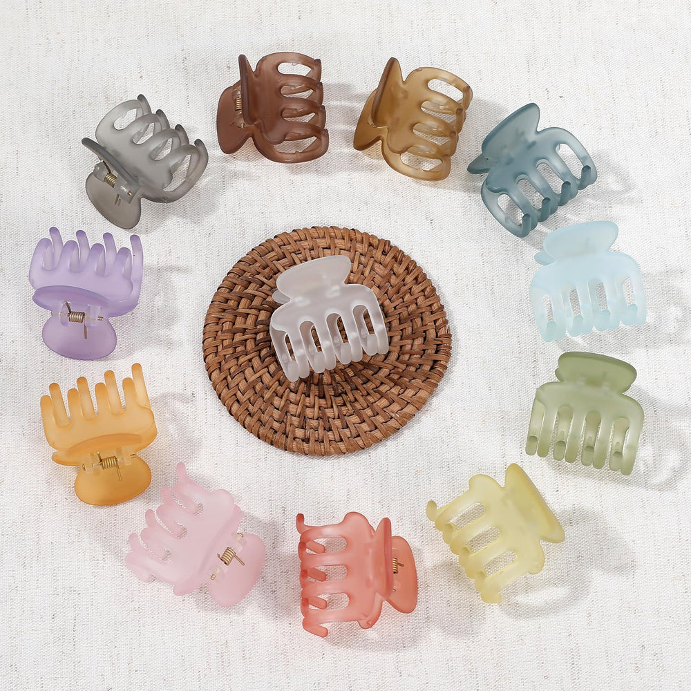 sisiaipu clips on counter demonstrating compact, travel-ready convenience