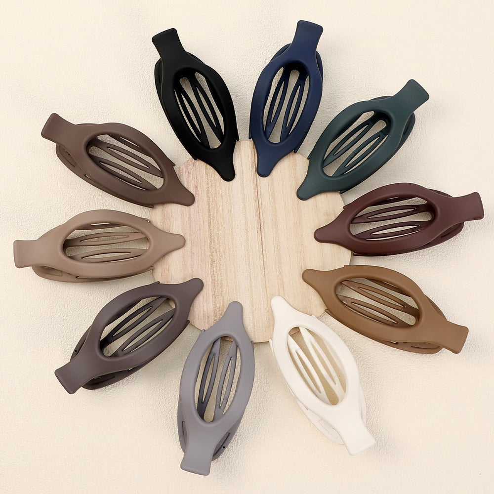 Sisiaipu clip worn in hair side profile, secure hold for daily activities