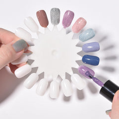 siyuwuro hand holding single wheel illustrating portable salon-ready tool