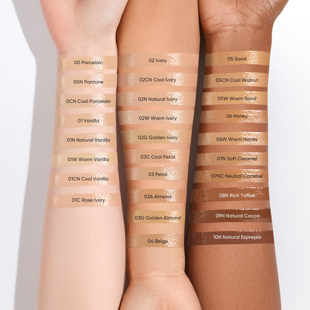 close-up of SKINTIFIC label listing key actives like niacinamide and peptides