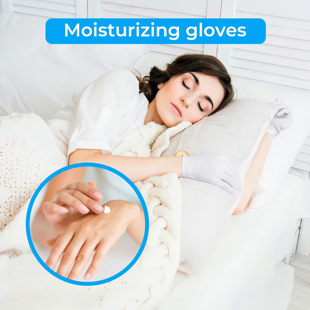 Smilco gloves handling jewelry to protect items and prevent scratches