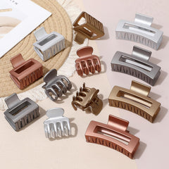 SMKSL medium square clip profile showing balanced grip for everyday styles