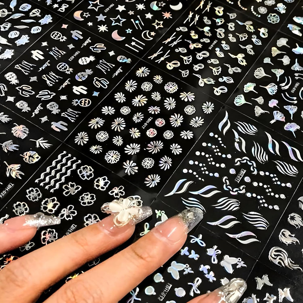 SPLOCUDU size comparison with fingers illustrating sticker scale for short nails