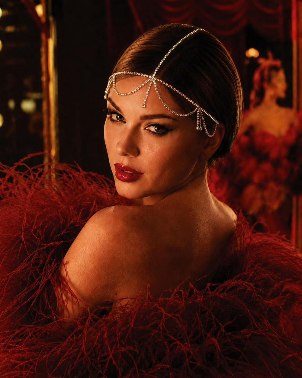 STONEFANS worn forehead style demonstrating vintage glam and styling versatility benefit