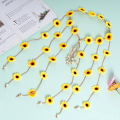 Sucrain scale comparison next to ruler displaying 25-inch length and wearable dimensions