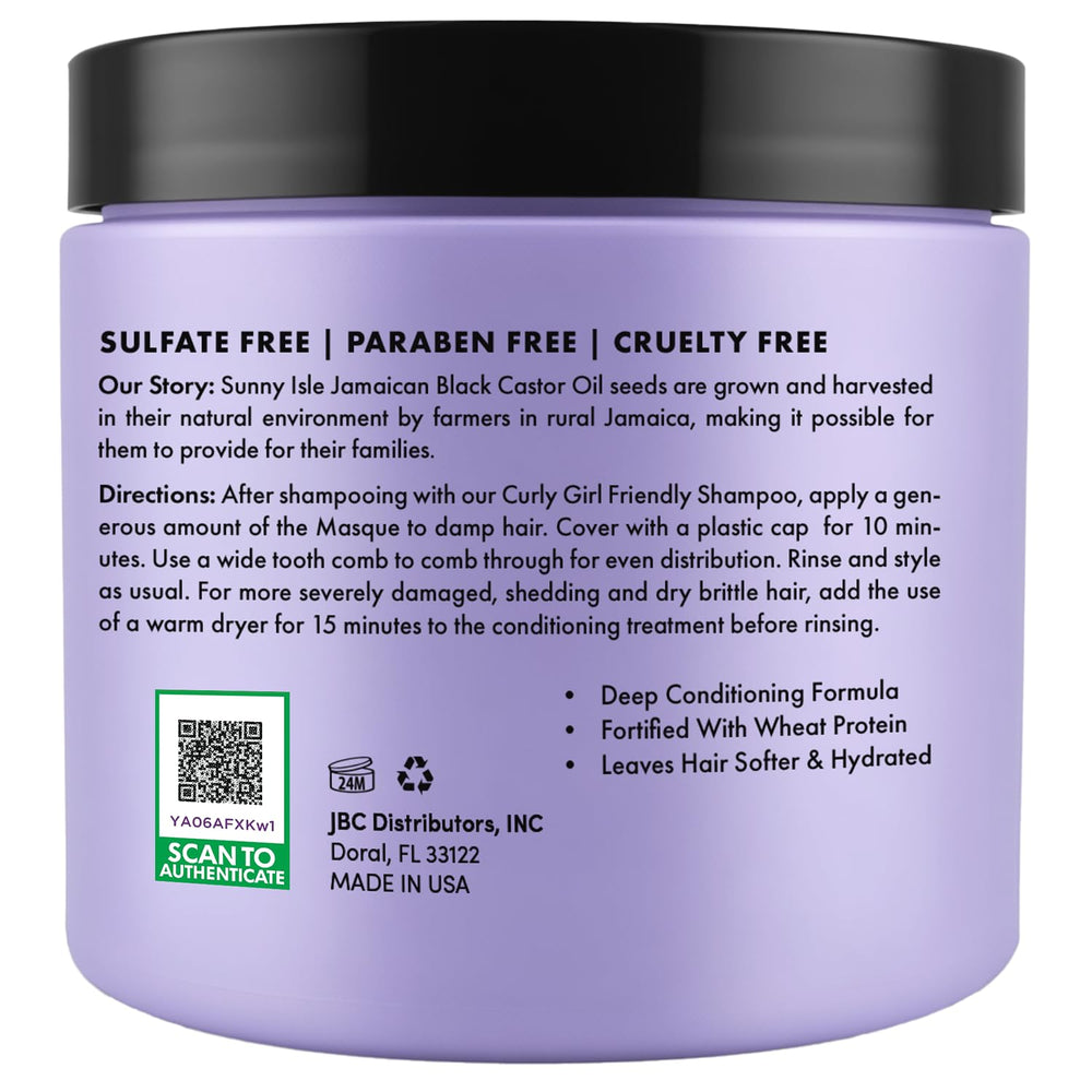 Sunny Isle label close-up highlighting ingredients and benefits