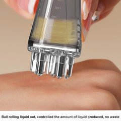 SYCOOVEN applicator in use applying serum directly to scalp for even coverage