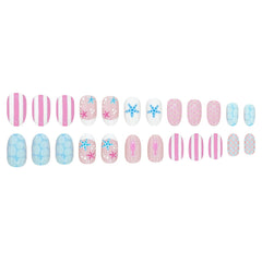 SYPAFG hand wearing short oval beach nails at seaside, showcasing wearable summer manicure appeal