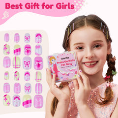 Teenitor hands wearing nails demonstrating comfortable short-rounded shape for play