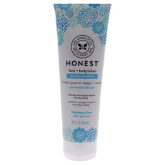 The Honest Company bottle front view showing label and gentle moisturizing benefit
