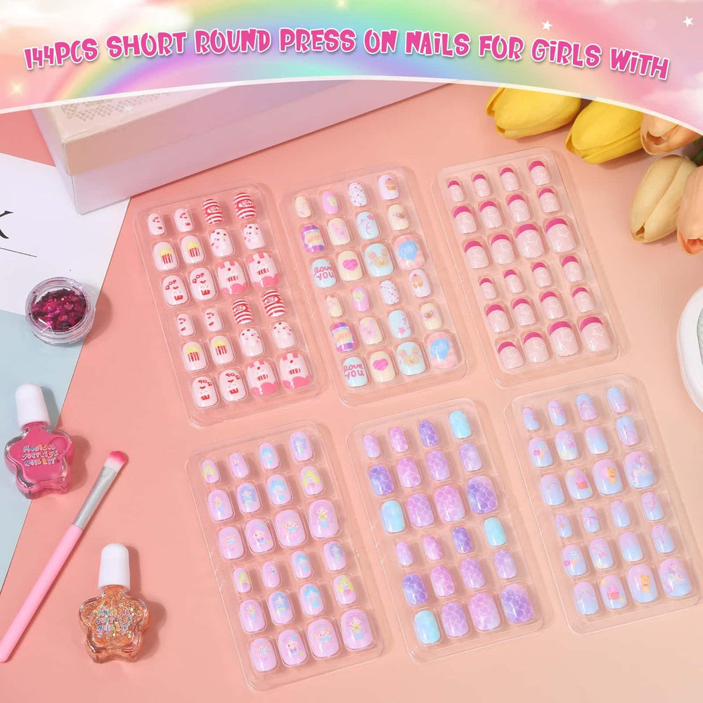 Thrilez size chart and ten nail tip sizes arranged for accurate fitting benefit