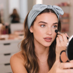 Tobeffect headband worn during yoga demonstrating secure non-slip hold