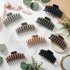 TOCESS clip used during morning routine demonstrating quick styling convenience