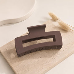 TOCESS rectangular jaw detail showing wide teeth for even grip and reduced slippage