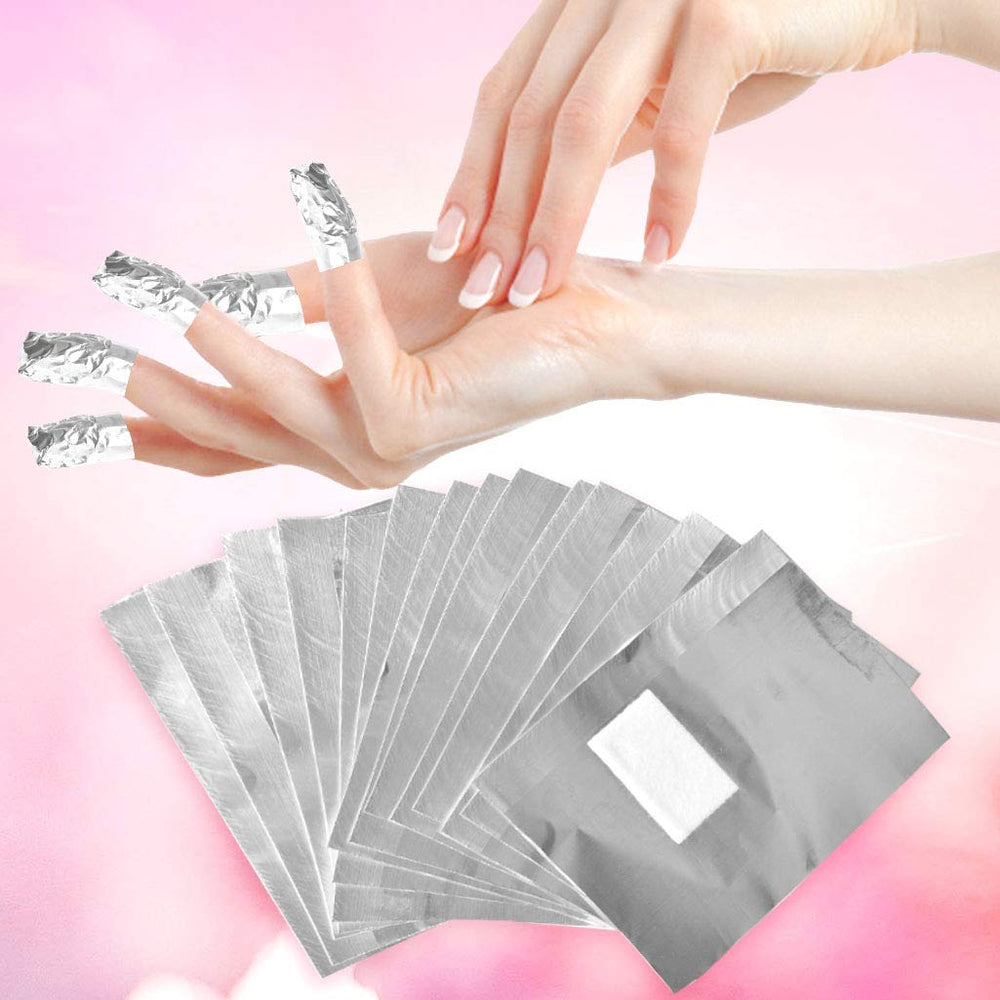 Tongcloud salon technician using wraps showing professional, low-mess removal