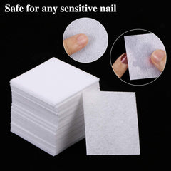 TOSAMZOO pad in use removing gel polish demonstrating effective soak-off