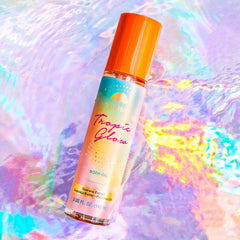 Tree Hut oil texture pooled to show fast-absorbing lightweight finish on skin