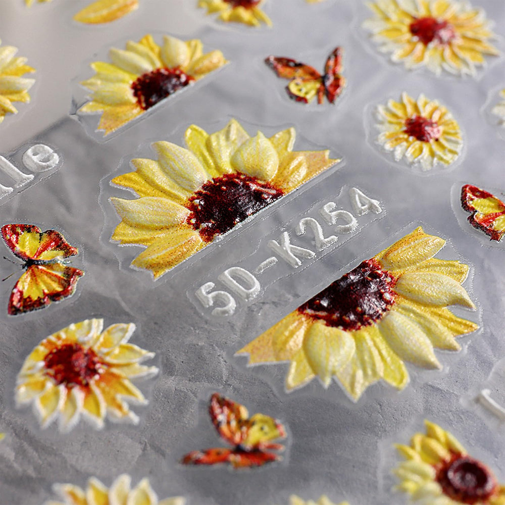 Tyuimhx summer manicure lifestyle shot highlighting bright floral effect