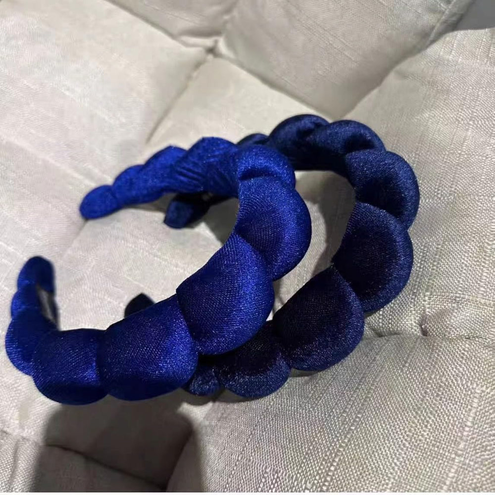 Uchyius headband gift presentation showcasing ready-to-give appeal