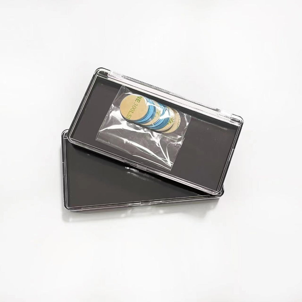 UDTIP palette front closed showing compact storage and quick color visibility