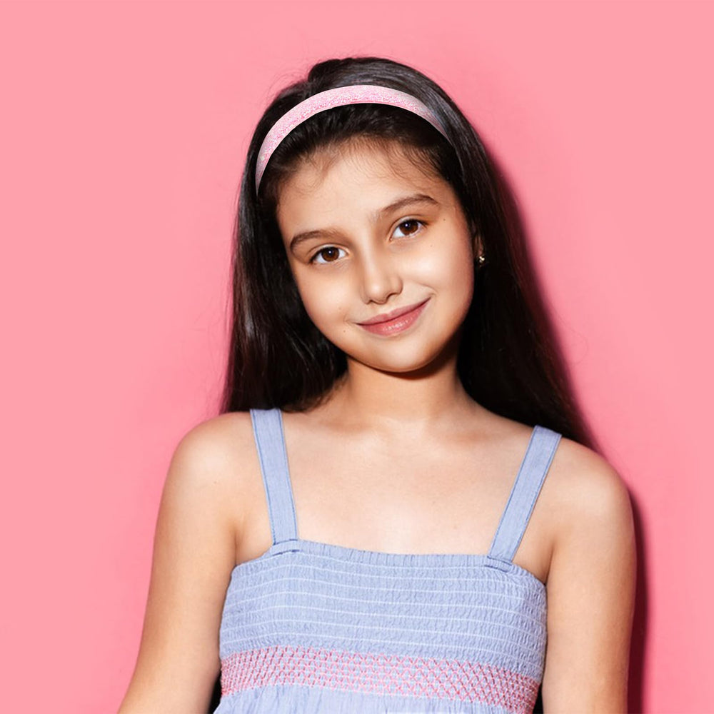 Uintoon headband worn in styled hair demonstrating comfortable all-day hold