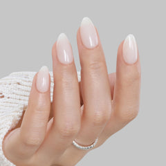 UNA GELLA close-up gel shine highlighting glossy finish and salon-quality appearance