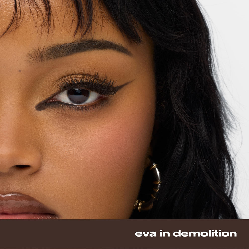 URBAN DECAY Demolition worn in a natural daytime eye look for everyday definition