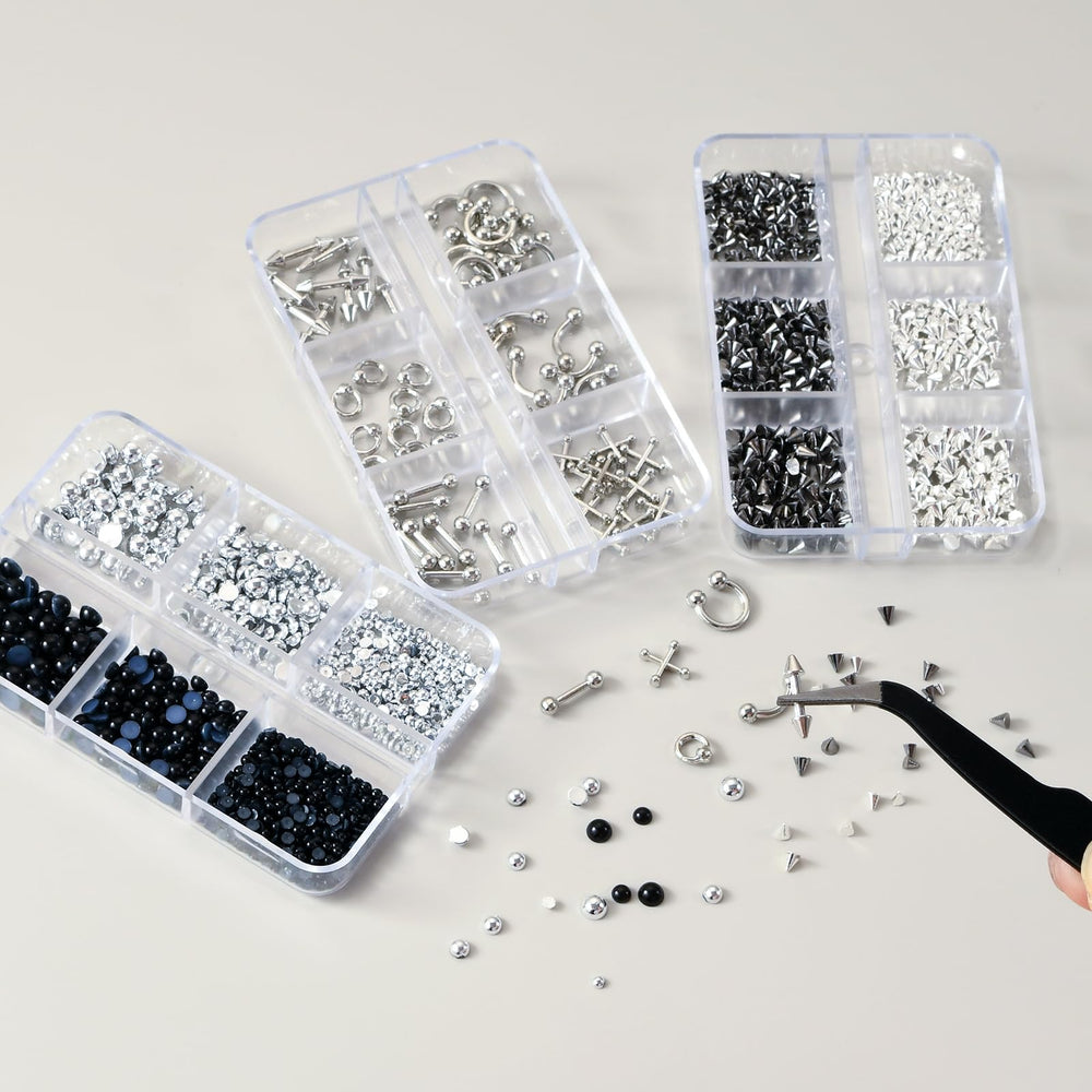 UWETIME charms neatly sorted in divided compartment box, easy access and organization