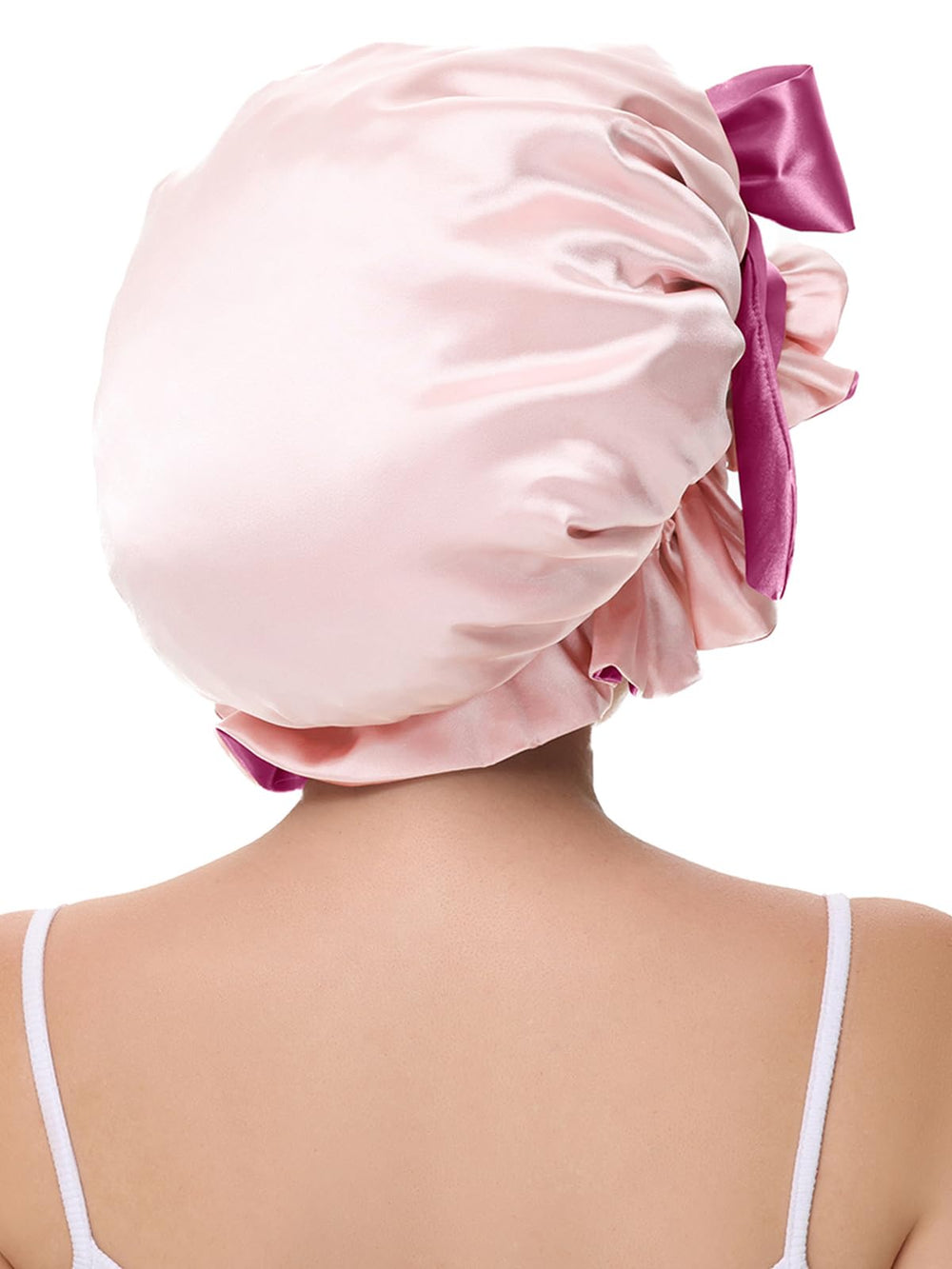 Vettres bonnet worn by model with curly hair protecting curls