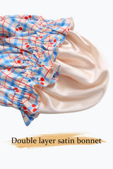 Vettres satin close-up highlighting smooth texture that reduces frizz