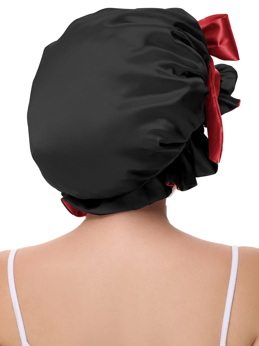 Vettres interior elastic stretch demonstrating roomy fit for thick hair