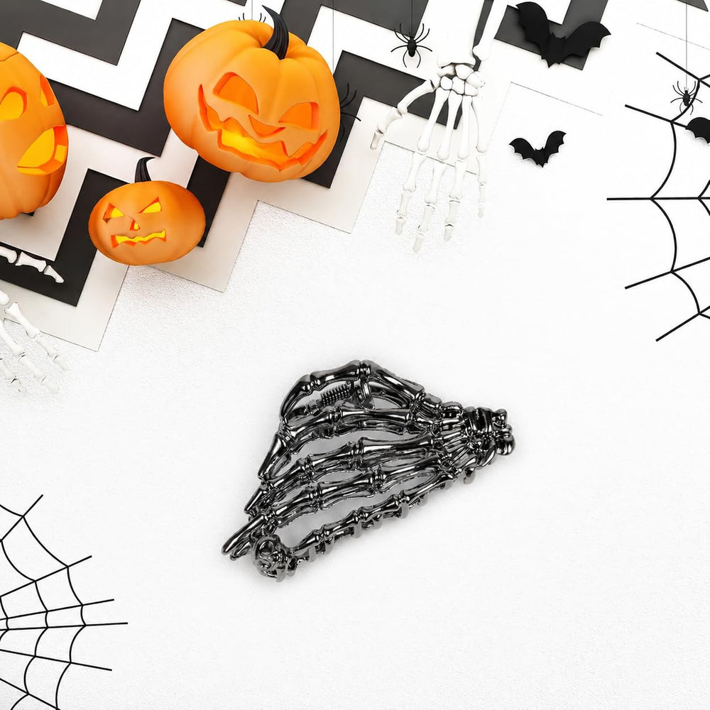 Vigorpace close-up of spider clip emphasizing decorative detail and hold