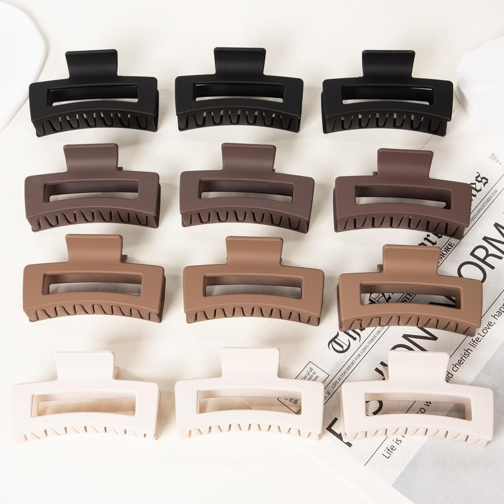 Vigorpace clip in hand showing size scale and comfortable lightweight feel