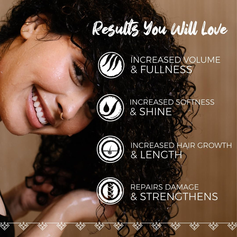 Viori coconut bliss rich lather foam on palm showing gentle cleansing benefit