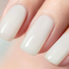 Vishine front bottle showing milky gel polish and clear label for easy identification and appeal